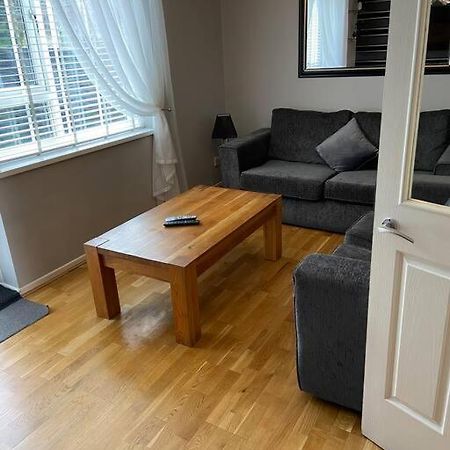 Вілла Garland Way 2 Bed House Sheffield Free Parking 5 Min From M1 Mosborough Екстер'єр фото