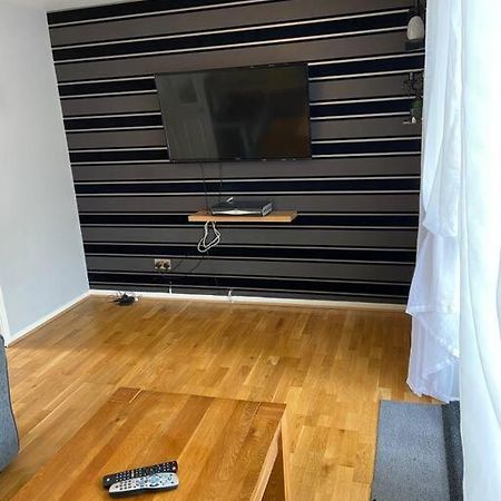 Вілла Garland Way 2 Bed House Sheffield Free Parking 5 Min From M1 Mosborough Екстер'єр фото