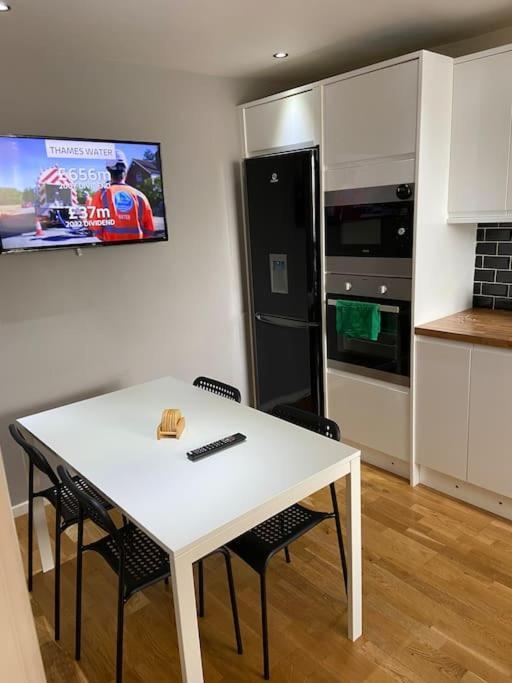 Вілла Garland Way 2 Bed House Sheffield Free Parking 5 Min From M1 Mosborough Екстер'єр фото